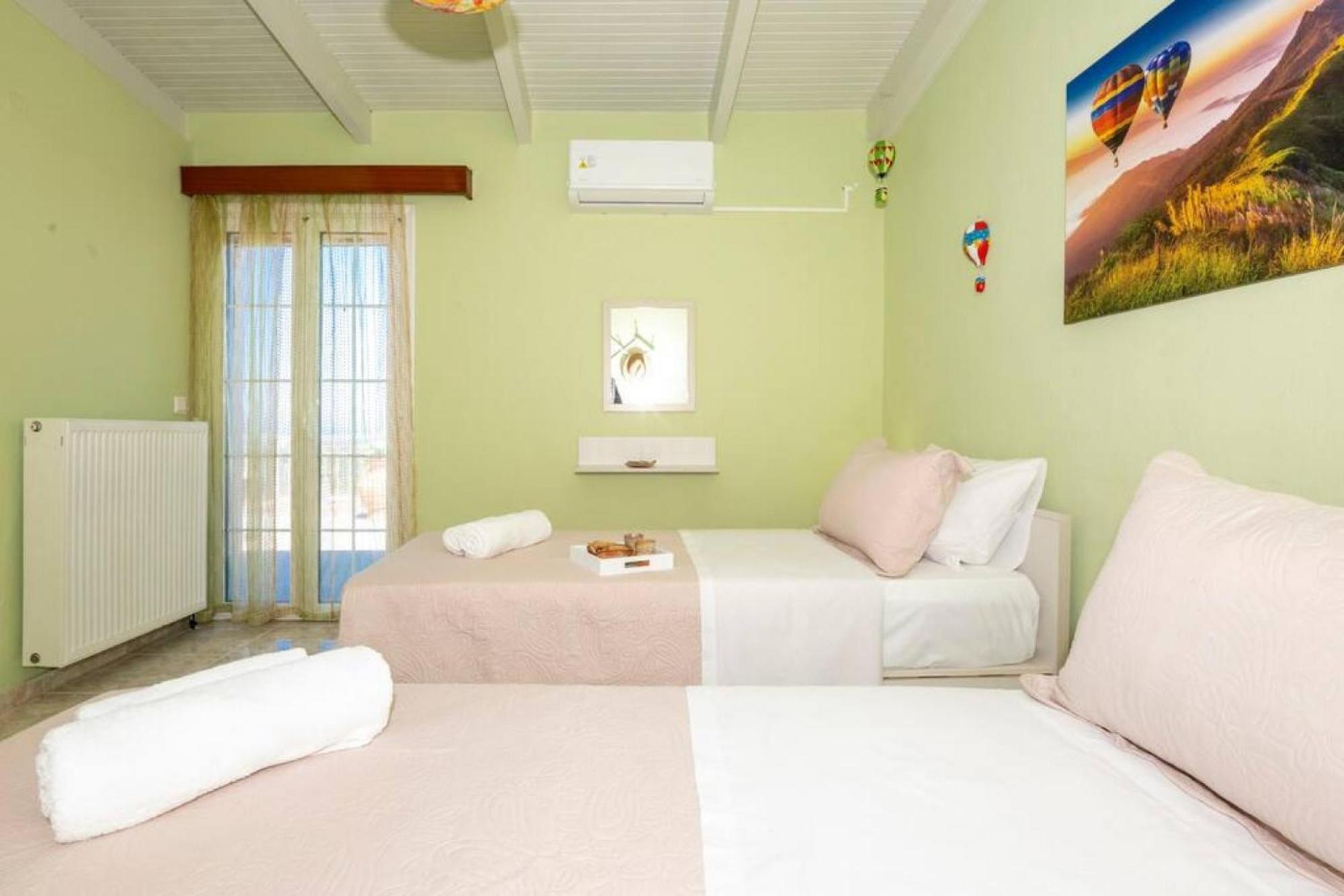 Dm-Discover Margarites Home Margarítai Exteriér fotografie